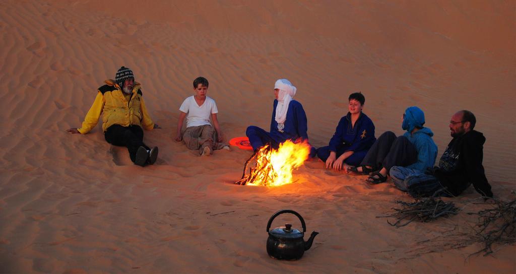 Camp Sahara Holidays M'Hamid Exterior photo